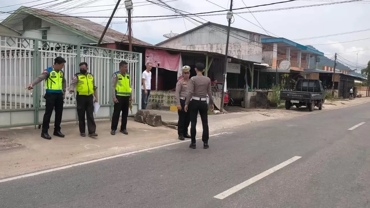 Kumpulan Fakta Hasil Olah TKP Kecelakaan 2 Motor Pelajar Dengan Pensiunan TNI Perempatan Gang Jalan Tani di Singkawang